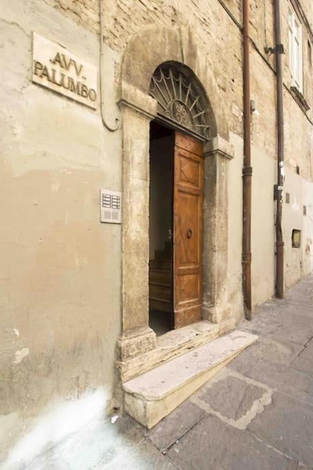 Elegant Flat In The City Centre With Two Suite Perugia Dış mekan fotoğraf